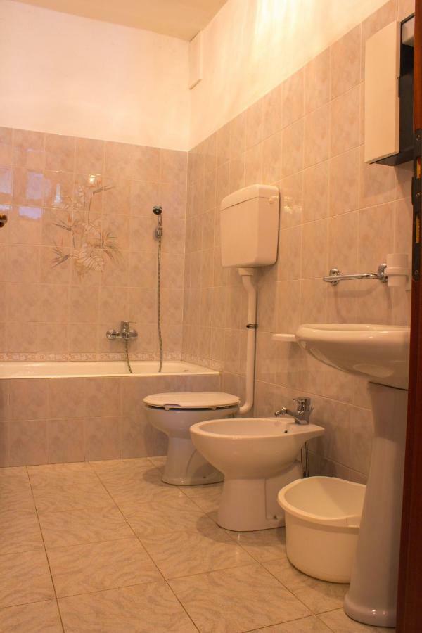 Pergolato Alpino P.Terra Apartment เตโญ ภายนอก รูปภาพ